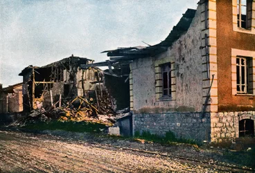 El pueblo destruido de Dombasle-en-Argonne al oeste de Verdun, septiembre de 1916